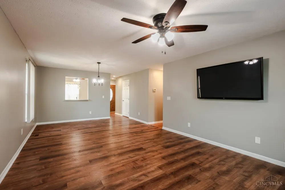 942 Pheasant Run Drive Trenton, OH 45067