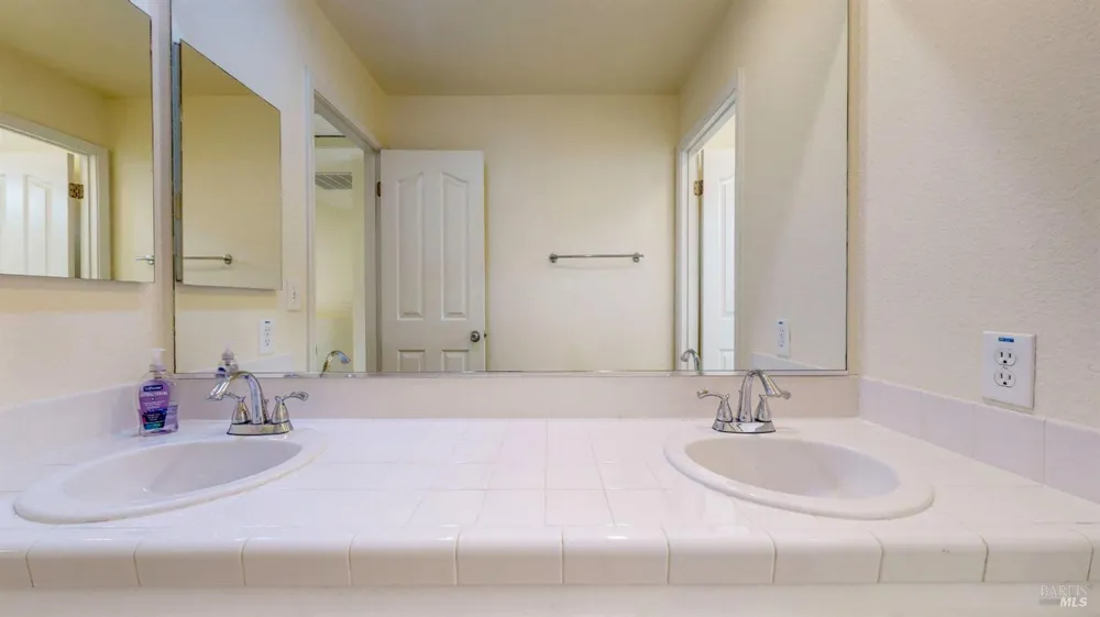 1273 Potrero Circle Suisun City, CA 94585
