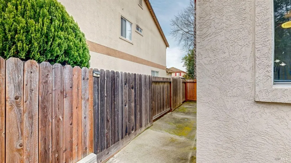 1273 Potrero Circle Suisun City, CA 94585