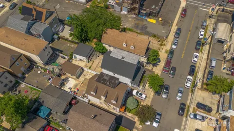 946 Emma Street