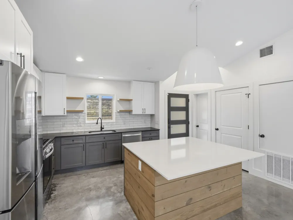 5005 Lott Avenue #2 Austin, TX 78721