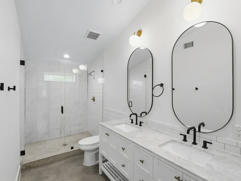 5005 Lott Avenue #2 Austin, TX 78721