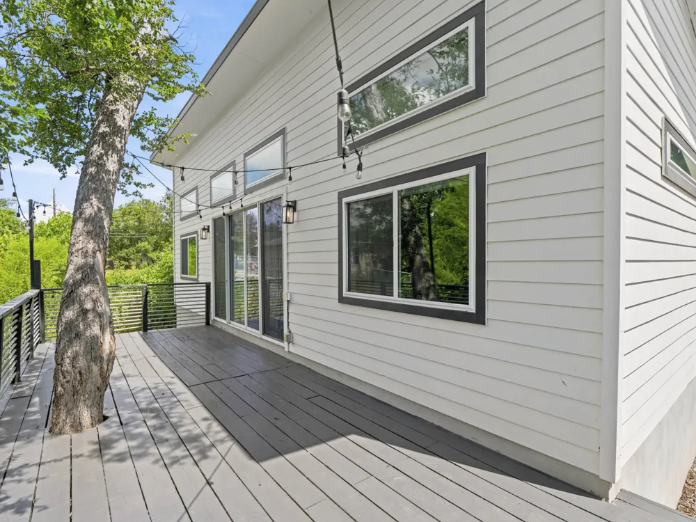 5005 Lott Avenue #2 Austin, TX 78721