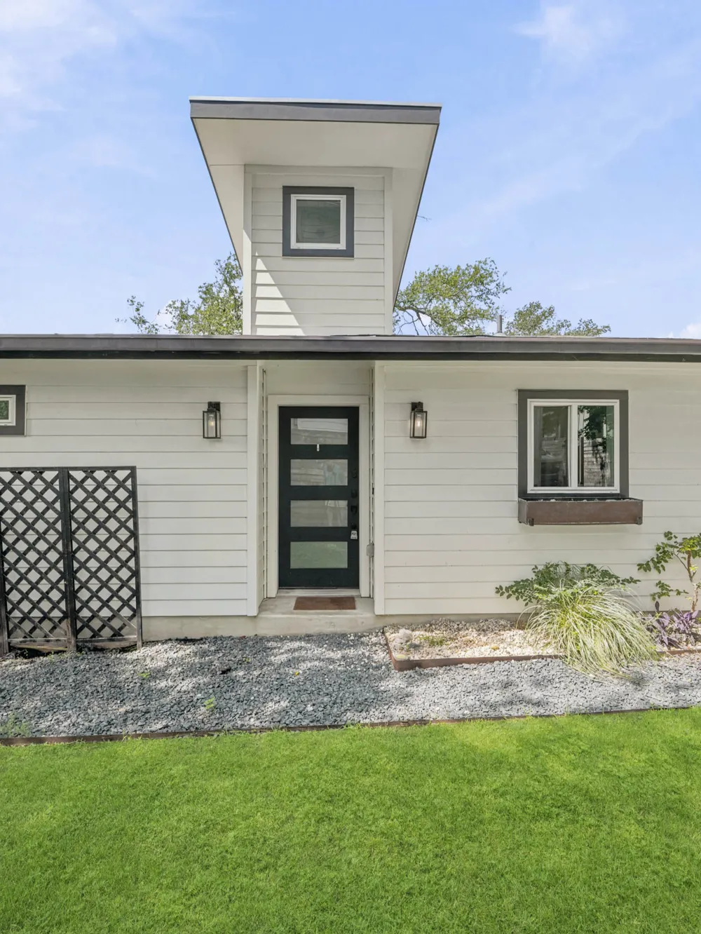 5005 Lott Avenue #2 Austin, TX 78721