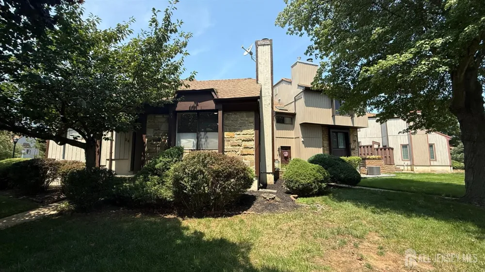 24 Emerald Lane Old Bridge, NJ 08857