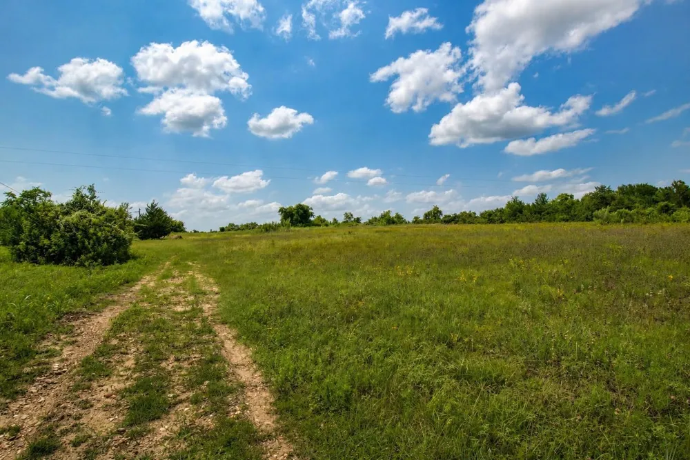 3827 Felder Road Washington, TX 77880