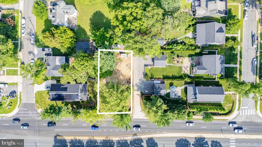 907 MAPLE AVENUE Rockville, MD 20851