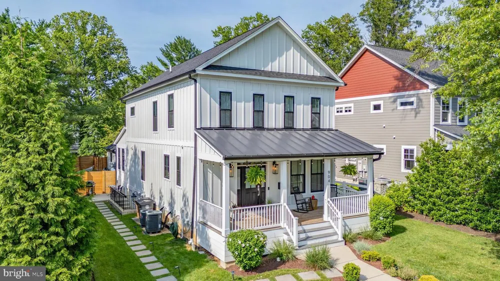 907 MAPLE AVENUE Rockville, MD 20851