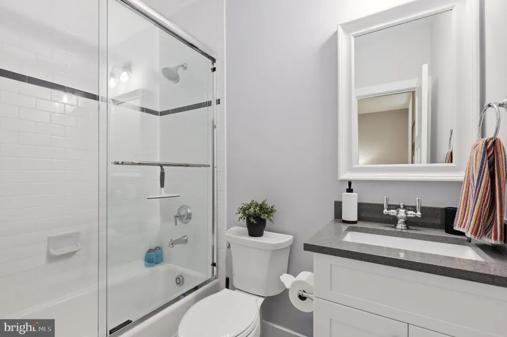 907 MAPLE AVENUE Rockville, MD 20851