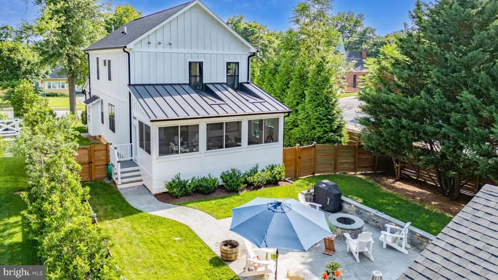 907 MAPLE AVENUE Rockville, MD 20851