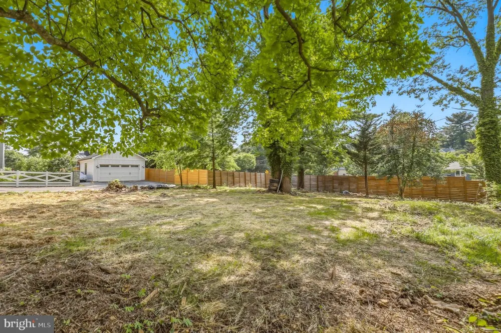 907 MAPLE AVENUE Rockville, MD 20851