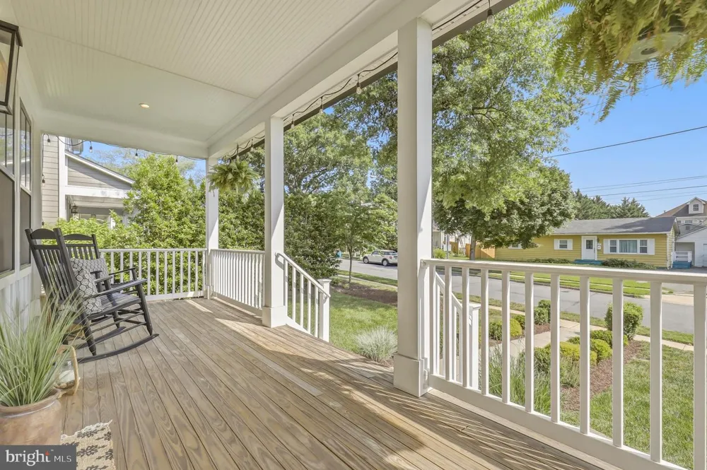 907 MAPLE AVENUE Rockville, MD 20851