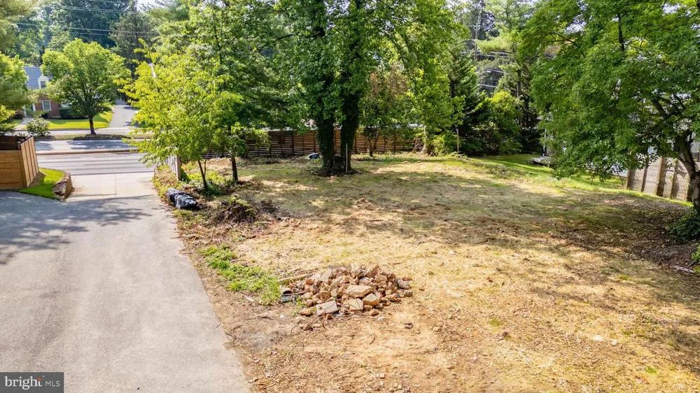907 MAPLE AVENUE Rockville, MD 20851