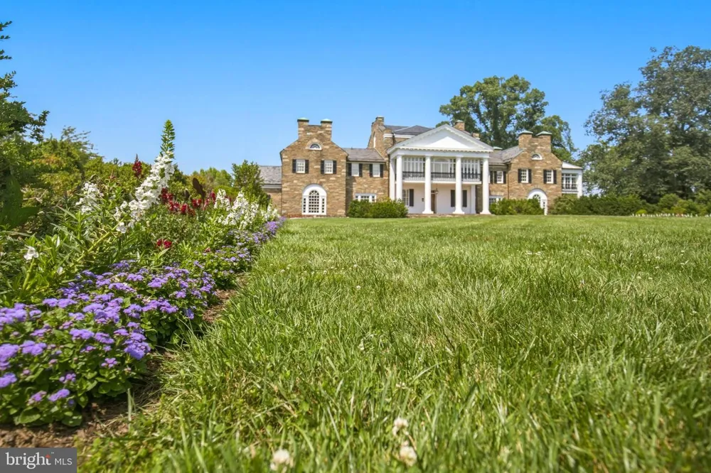 907 MAPLE AVENUE Rockville, MD 20851