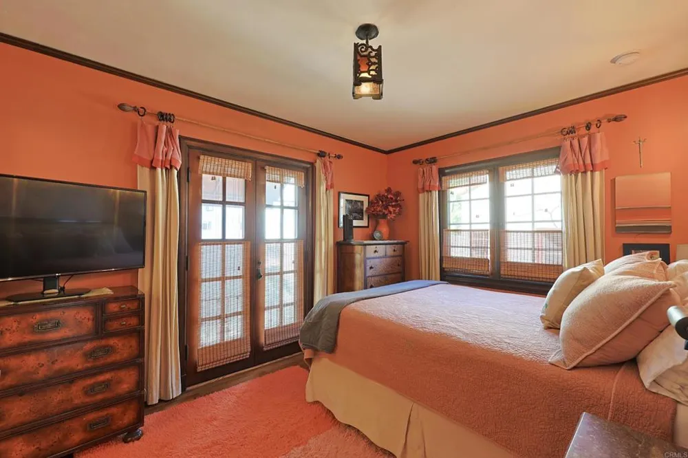 1027 Adella Coronado, CA 92118