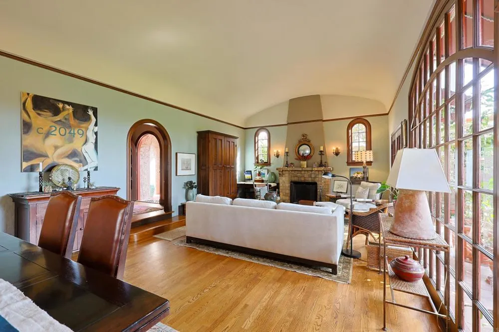 1027 Adella Coronado, CA 92118