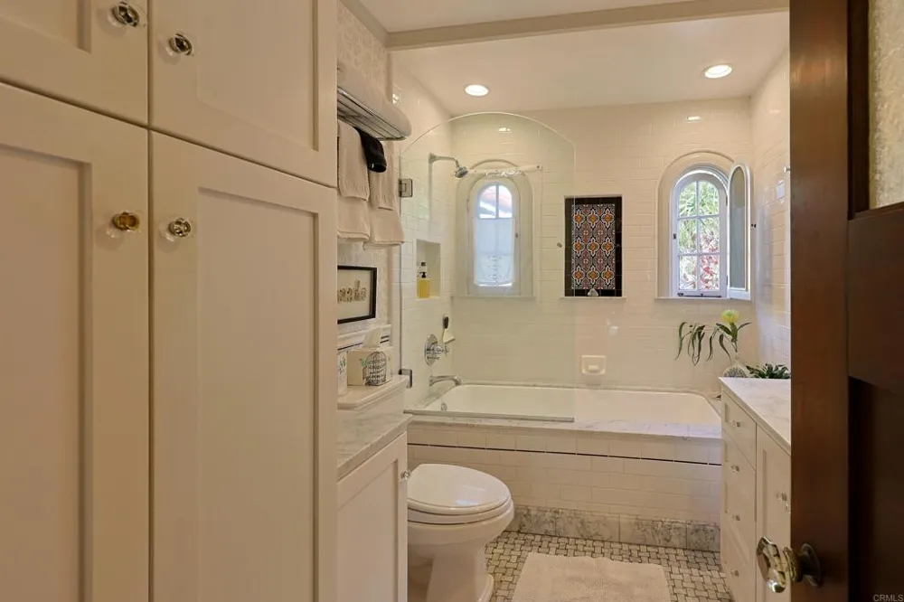 1027 Adella Coronado, CA 92118