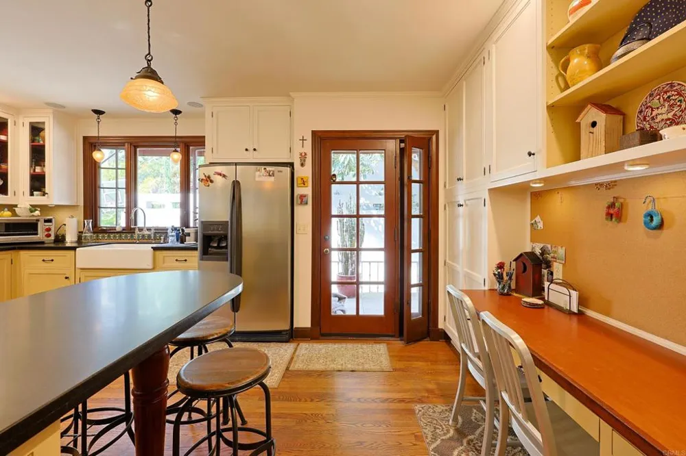 1027 Adella Coronado, CA 92118