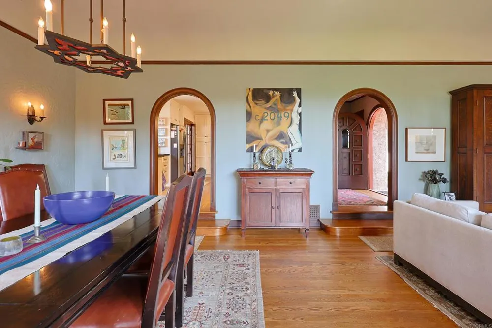 1027 Adella Coronado, CA 92118