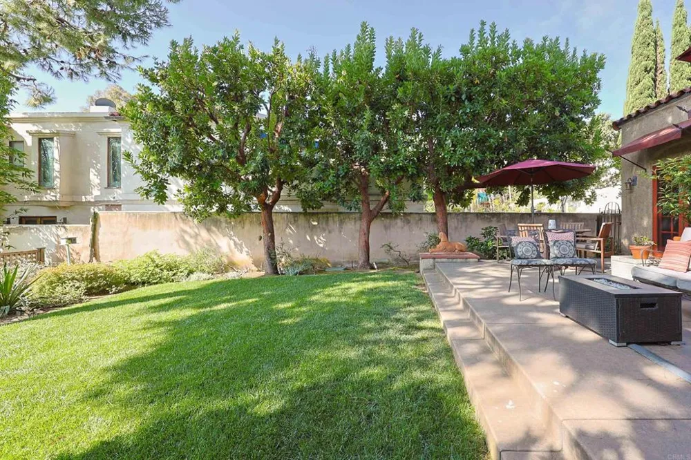 1027 Adella Coronado, CA 92118