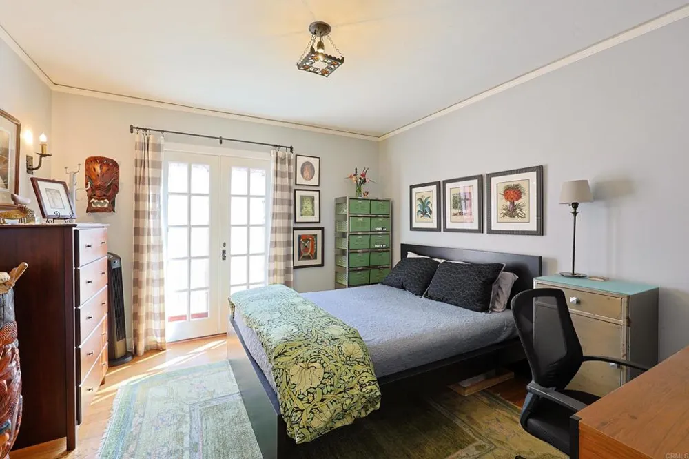 1027 Adella Coronado, CA 92118