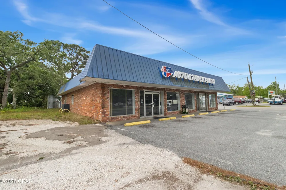 336 Highway 98 East Point, FL 32328