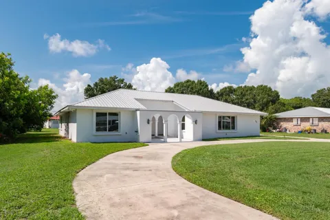 312 De Soto Avenue