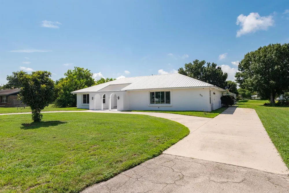 312 De Soto Avenue Clewiston, FL 33440