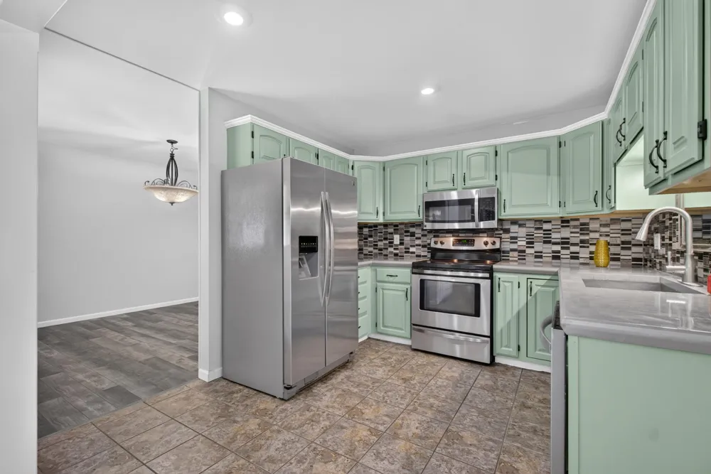 6423 Inverness Lane Napoleon Township, MI 49201