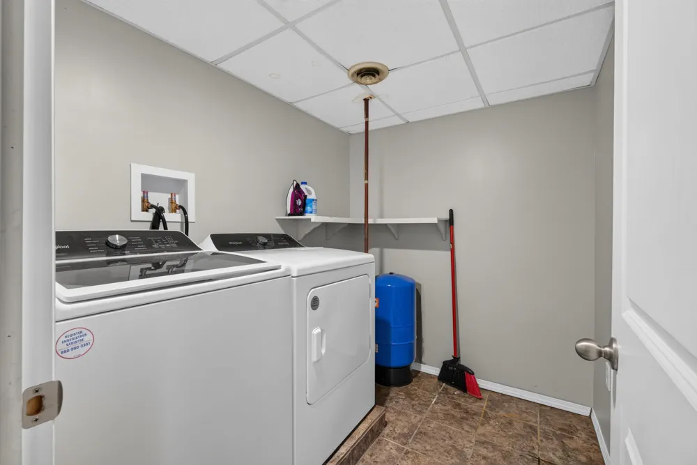 6423 Inverness Lane Napoleon Township, MI 49201