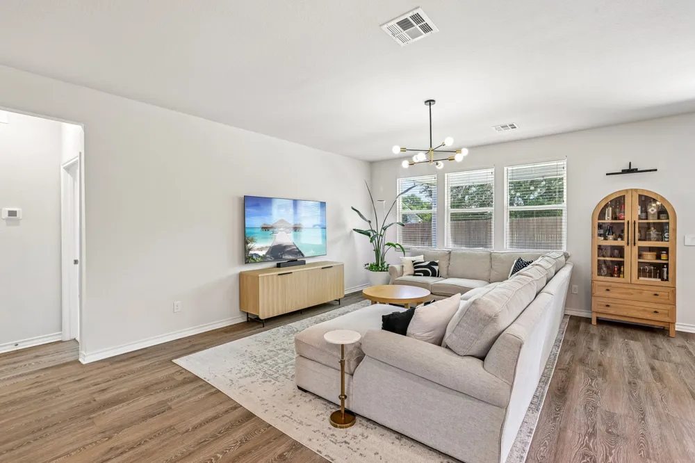 104 Terminus Trail Liberty Hill, TX 78642