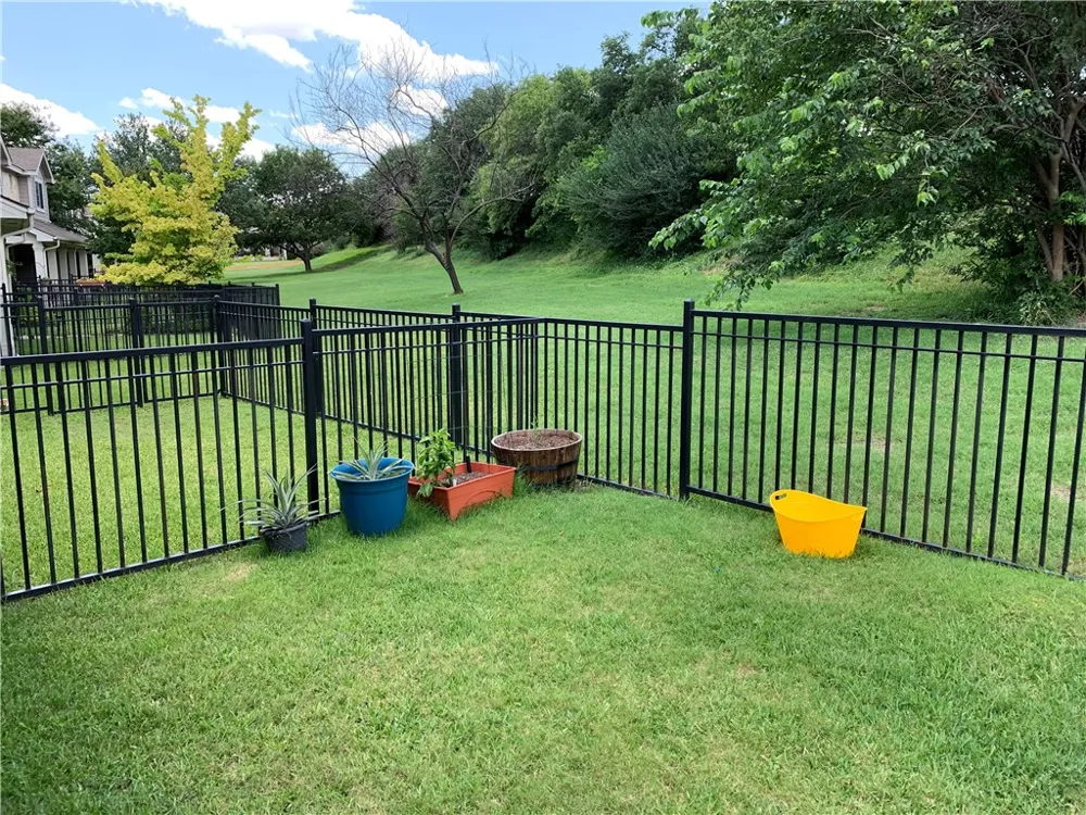 1900 Scofield Ridge Parkway #1202 Austin, TX 78727