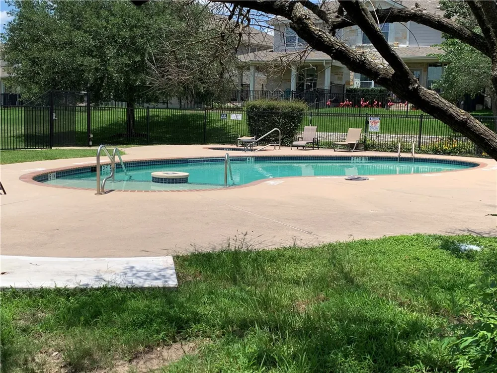1900 Scofield Ridge Parkway #1202 Austin, TX 78727