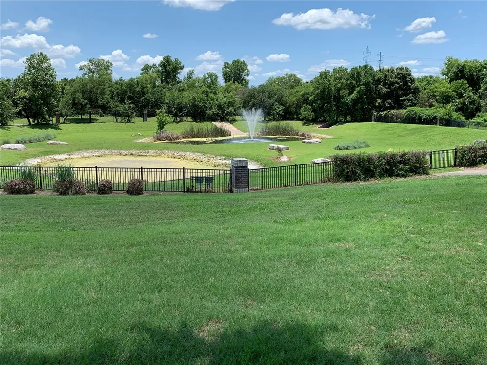 1900 Scofield Ridge Parkway #1202 Austin, TX 78727