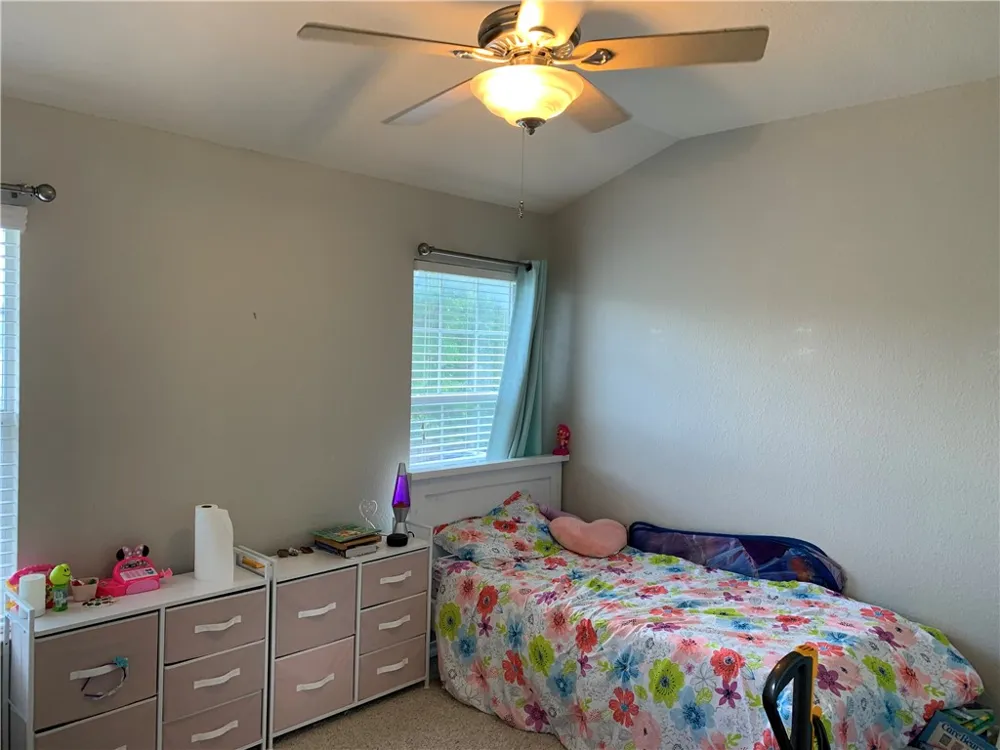1900 Scofield Ridge Parkway #1202 Austin, TX 78727