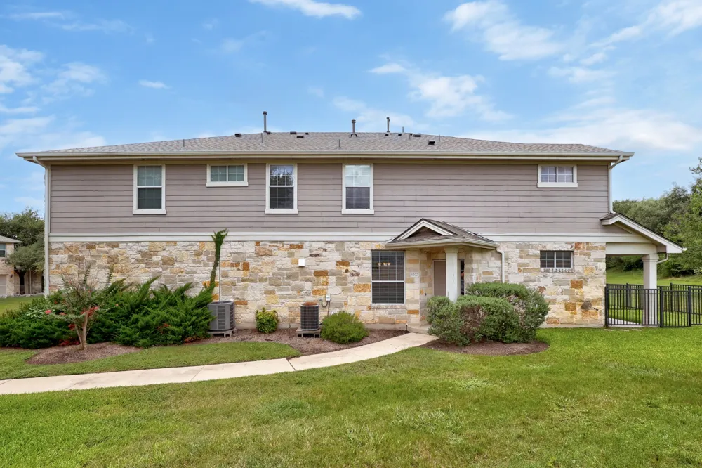 1900 Scofield Ridge Parkway #1202 Austin, TX 78727