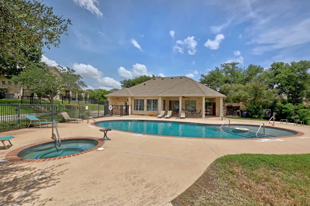 1900 Scofield Ridge Parkway #1202 Austin, TX 78727