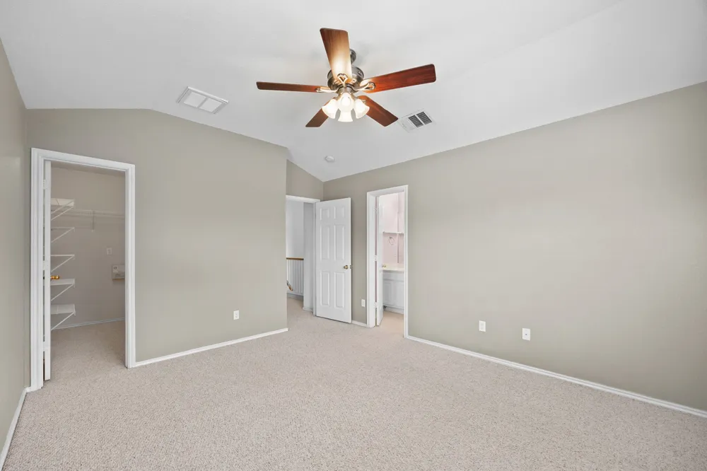 1900 Scofield Ridge Parkway #1202 Austin, TX 78727
