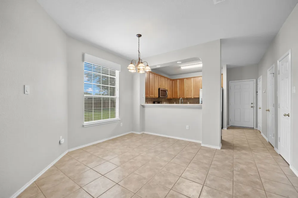 1900 Scofield Ridge Parkway #1202 Austin, TX 78727