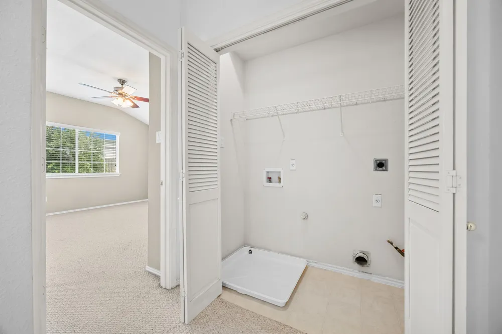 1900 Scofield Ridge Parkway #1202 Austin, TX 78727