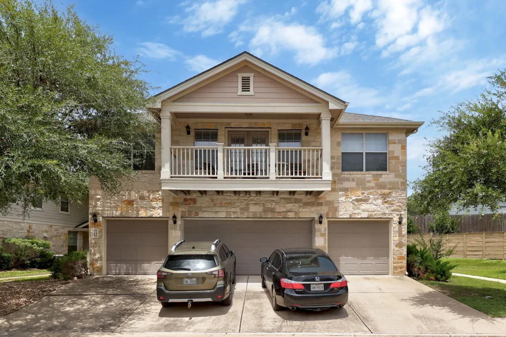 1900 Scofield Ridge Parkway #1202 Austin, TX 78727
