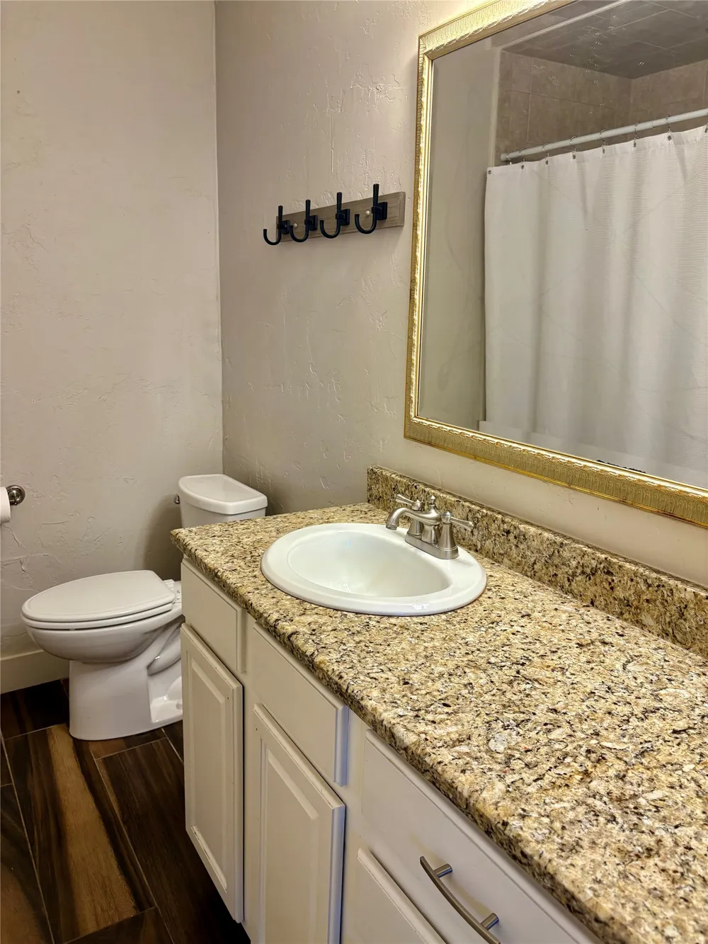 221 La Jolla Drive Athens, TX 75751