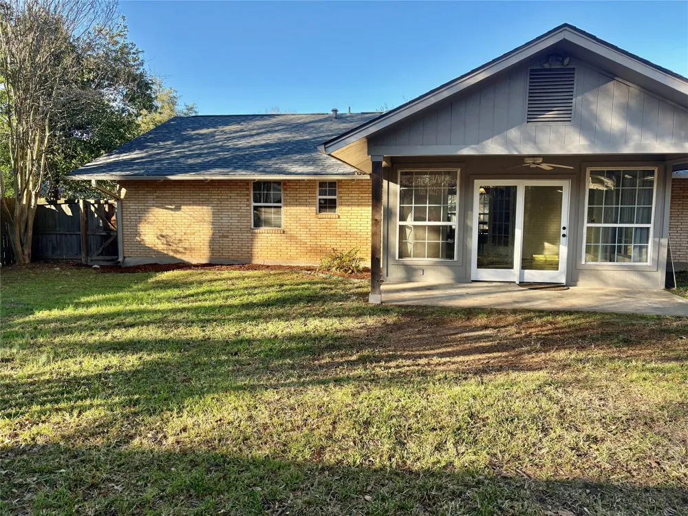 221 La Jolla Drive Athens, TX 75751