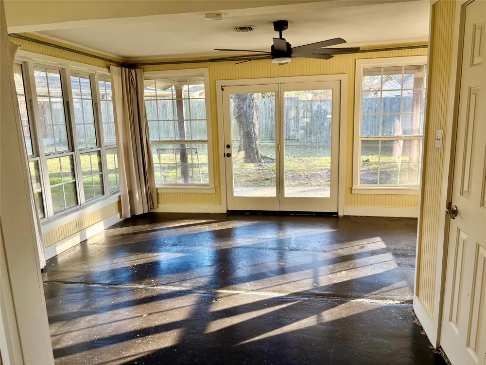 221 La Jolla Drive Athens, TX 75751