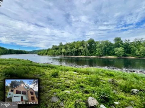 4192 RIVER ROAD