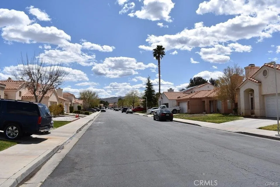 37733 Harvey Street Palmdale, CA 93550