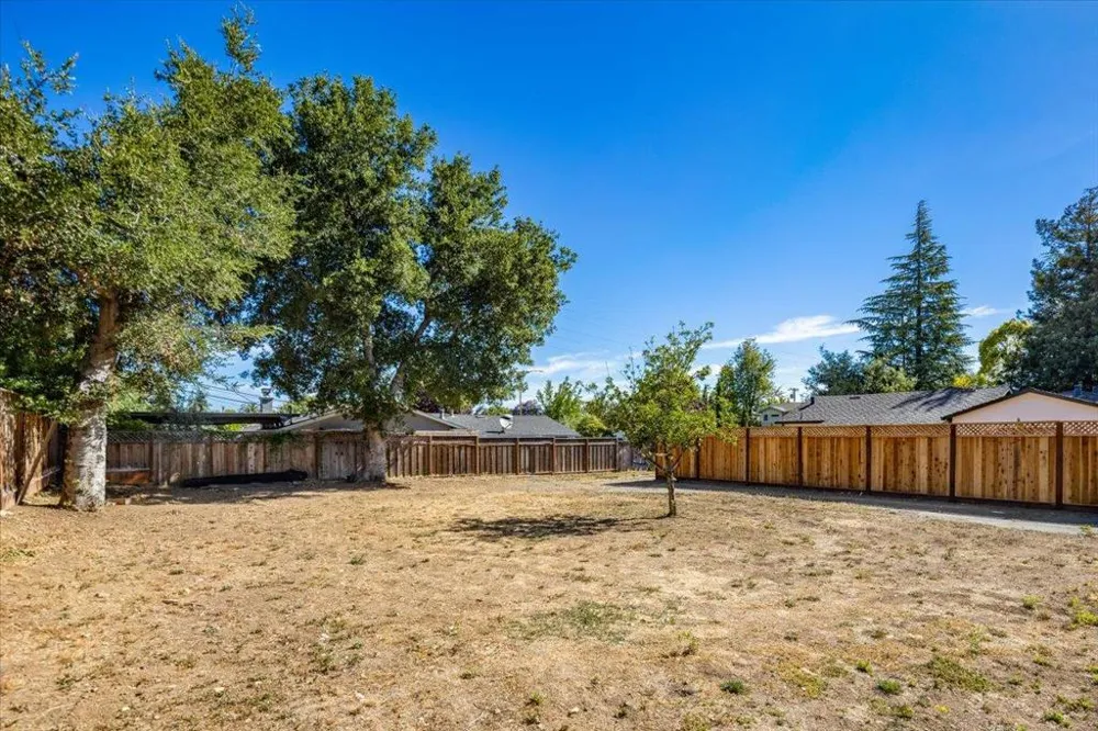 16153 Los Gatos Almaden Rd (Parcel 2) Los Gatos, CA 95032