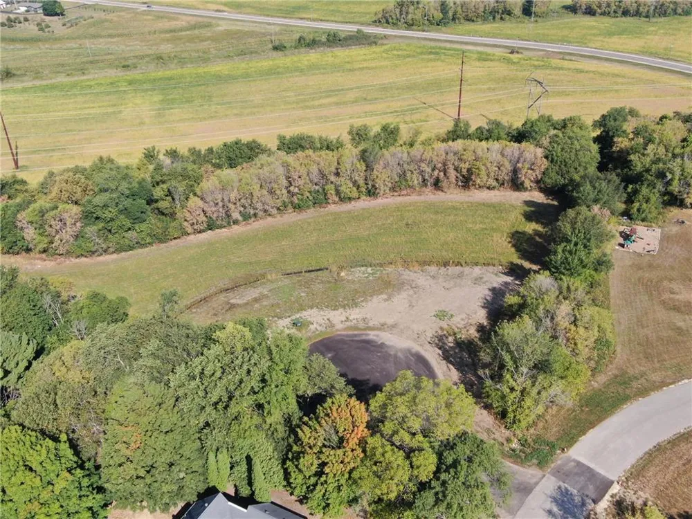 701 Cherrywood Drive SW Pine Island, MN 55963