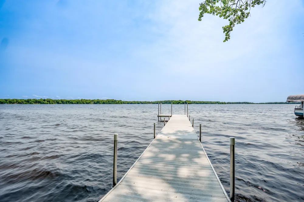 5999 150th Avenue NE Spicer, MN 56288