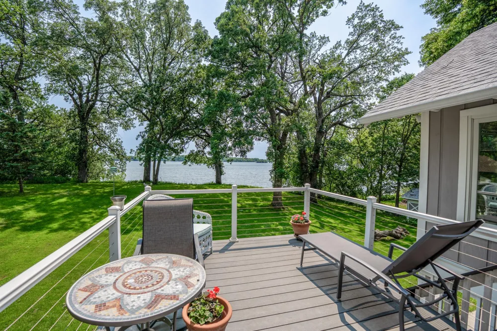 5999 150th Avenue NE Spicer, MN 56288